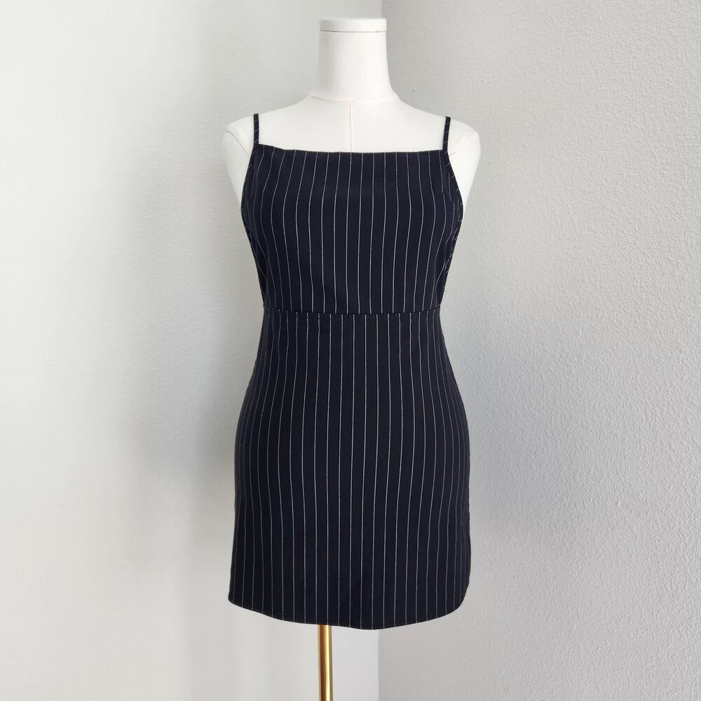 Forever 21 Black White Pinstripe Bodycon Backless Mini Dress Office Siren M - Picture 8 of 8